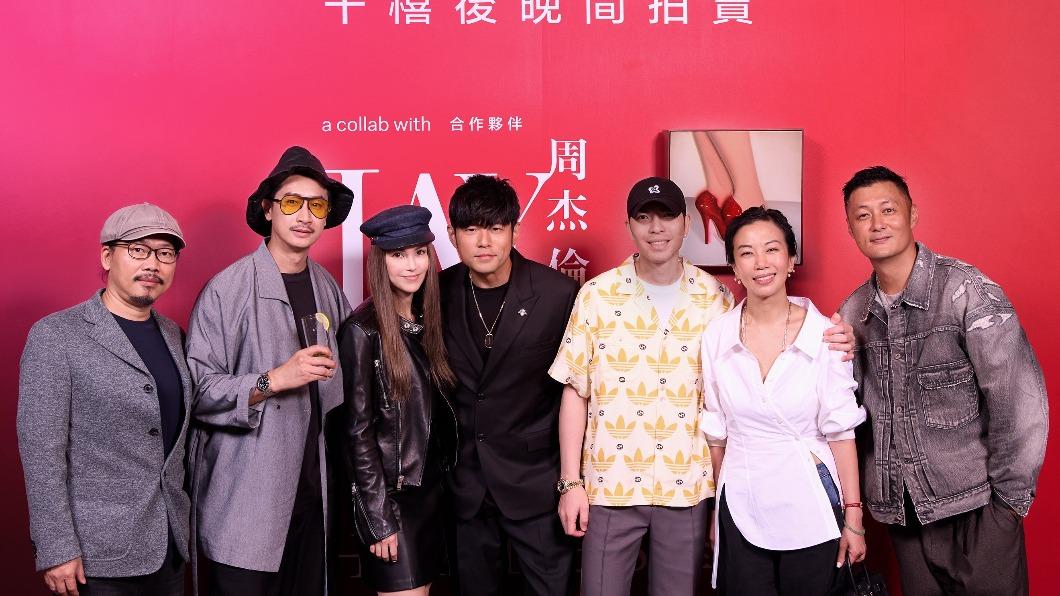 周杰倫辦展!老蕭夫妻新婚力挺 曝超狂人脈「陳泰銘也來了」