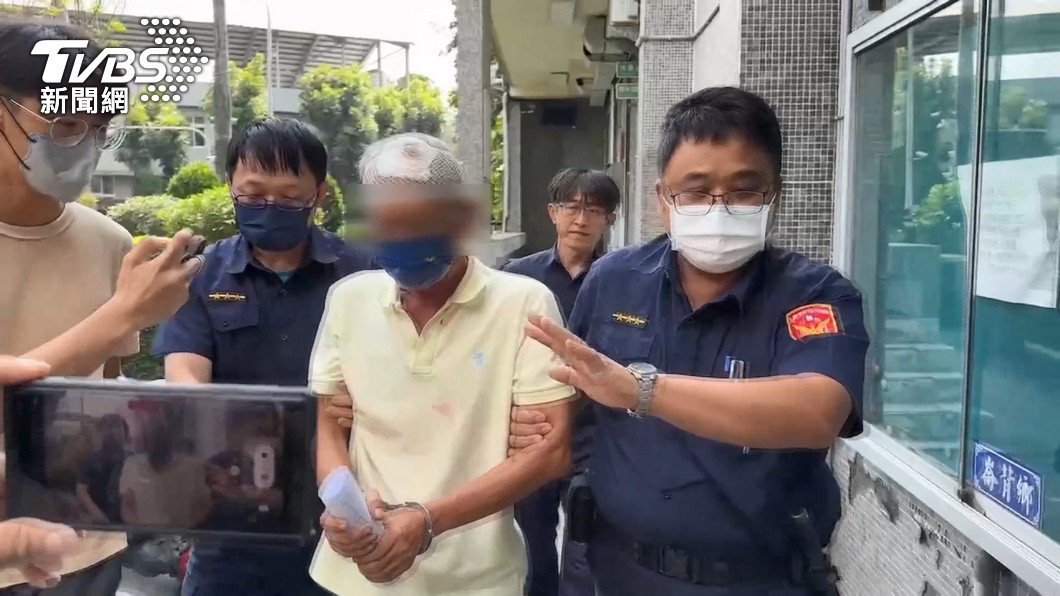 遊覽車駕駛陳文貴被警方發現,過去就有多次超速前科。(圖/TVBS)