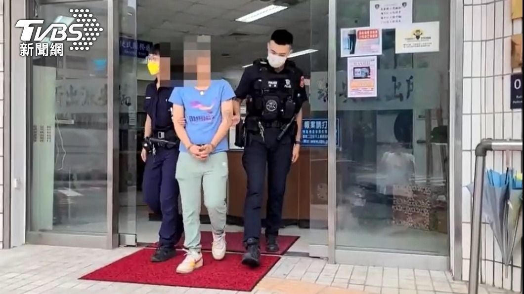 警方將楊男、邱男2人移送法辦。(圖/TVBS)