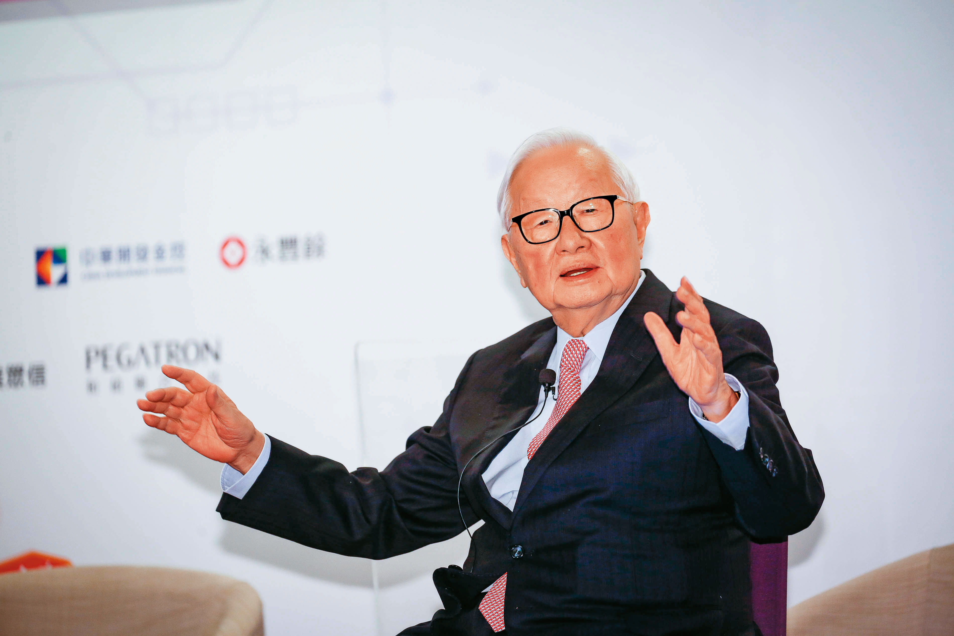 柯郭合的方案之一,是循「張忠謀模式」,讓郭擔當國家財經或外交特使。圖為台積電創辦人張忠謀。(圖/鏡週刊)