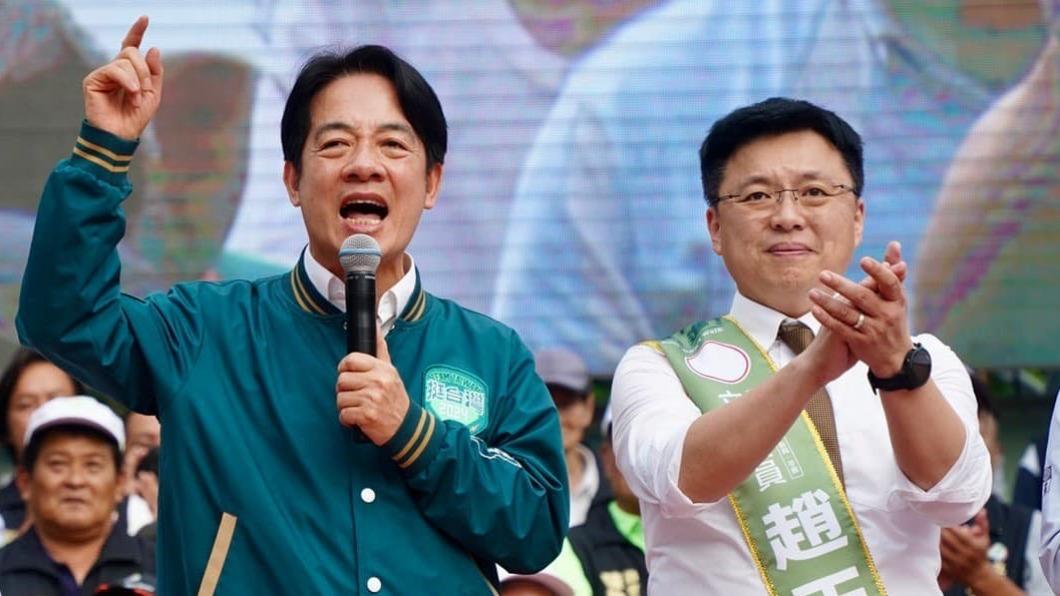 趙天麟(圖右)昨宣布退選立委。(圖/翻攝自趙天麟臉書)