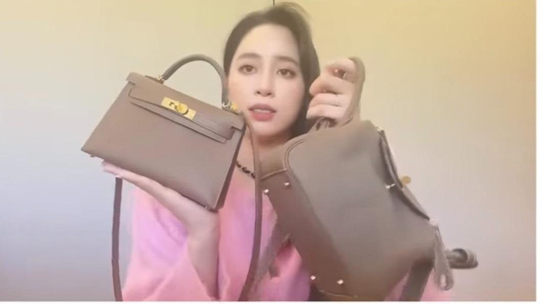 歐陽妮妮很喜歡愛馬仕系列的包。（圖／翻攝自歐陽妮妮 YouTube）
