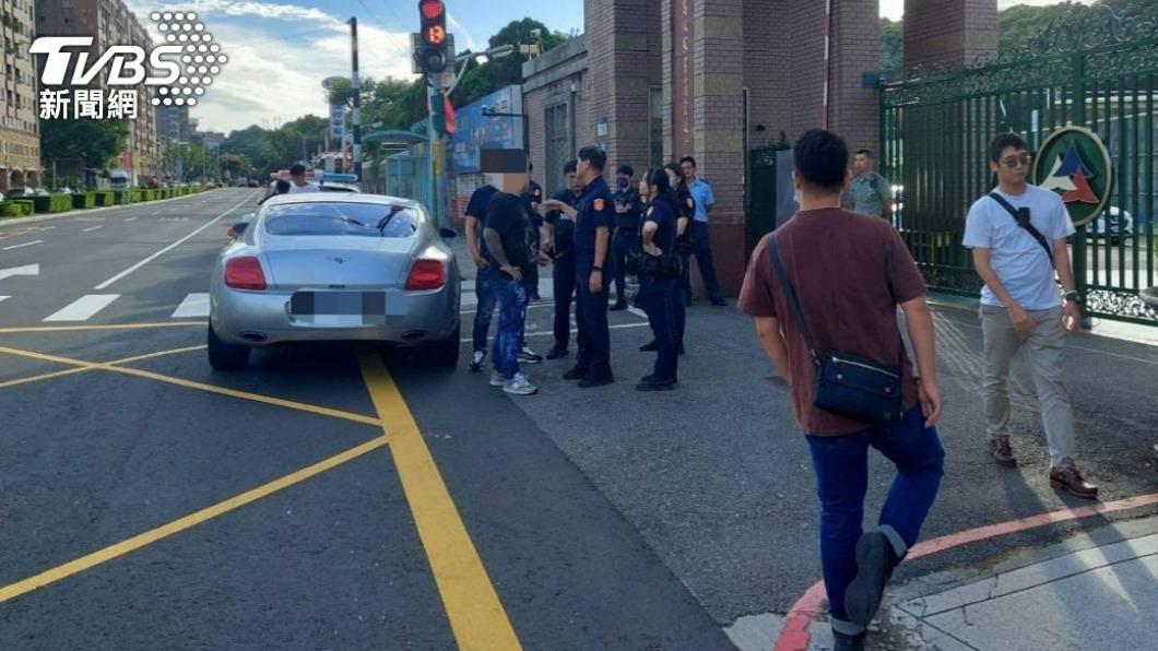 兒笑同學像櫻木花道遭毆 黑道父開賓利、帶黑衣人衝學校理論