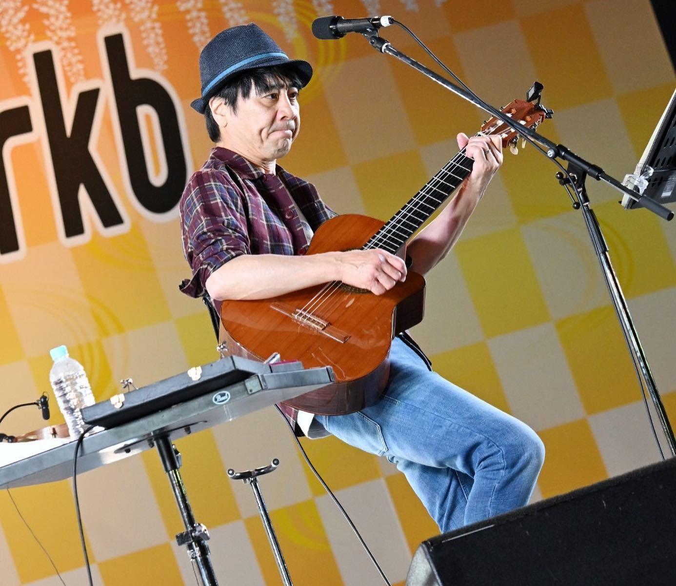 山崎將義在演唱會上瘋狂開聊,2.5小時活動只唱8首歌曲。(圖/翻攝自山崎將義IG)