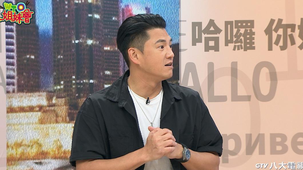 阿布難忘韓國自動化公廁,表示他第一次使用時差點被嚇死。(圖/八大提供)