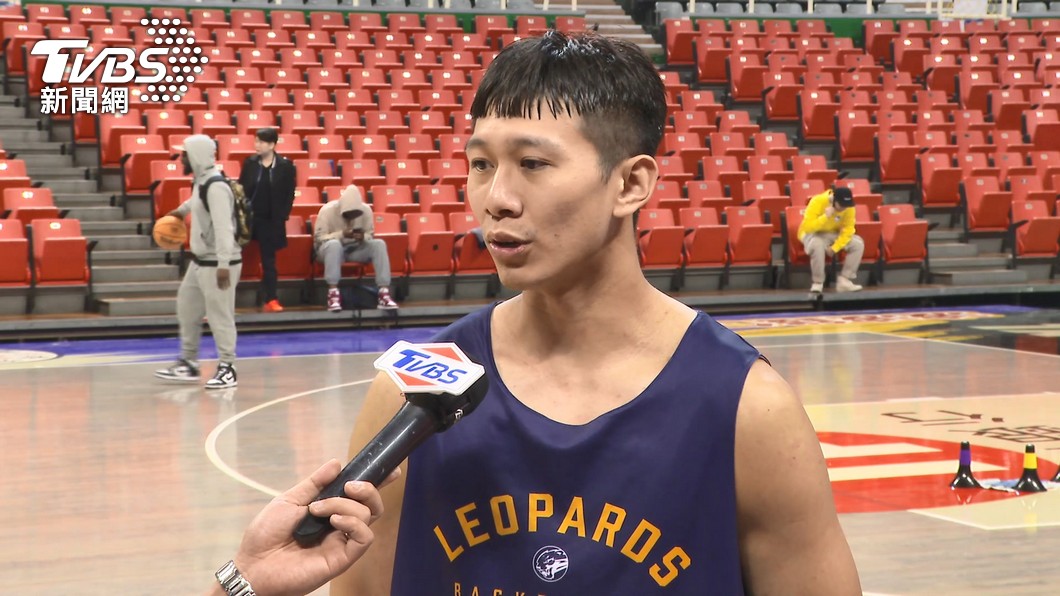 T1職籃除了宣布永不錄用吳振峰外,台啤雲豹也被開罰35萬元。(圖/TVBS)