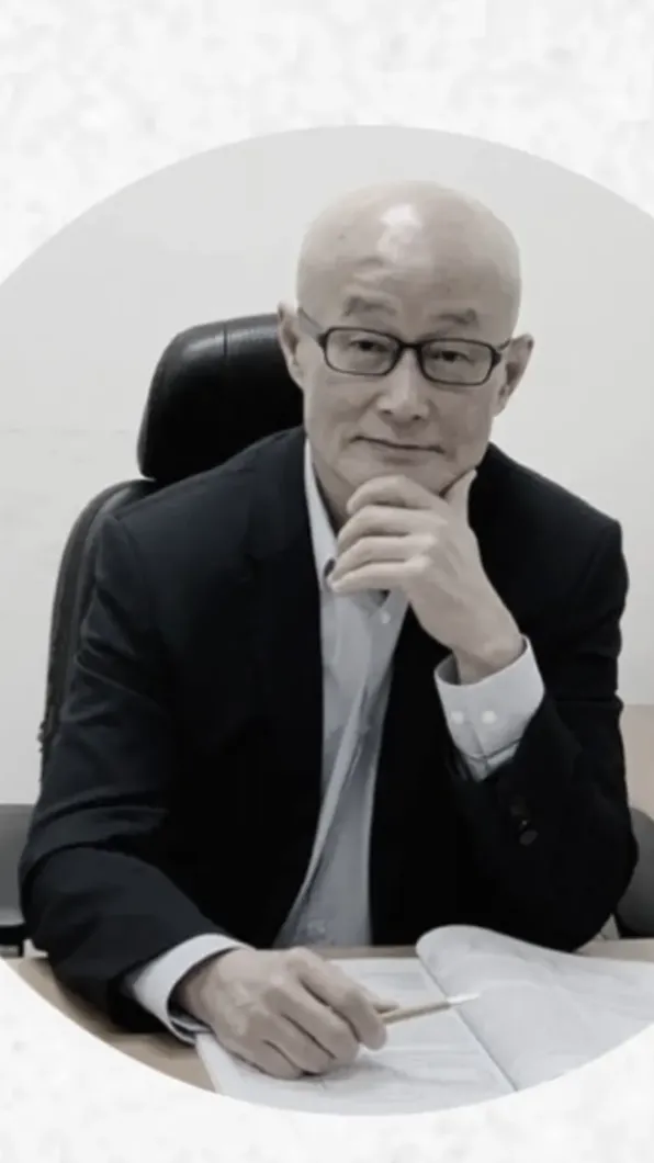 名醫劉偉民認為術法選擇沒問題，大聲喊冤。（圖／翻攝自網路《劉教授婦產科診所》）