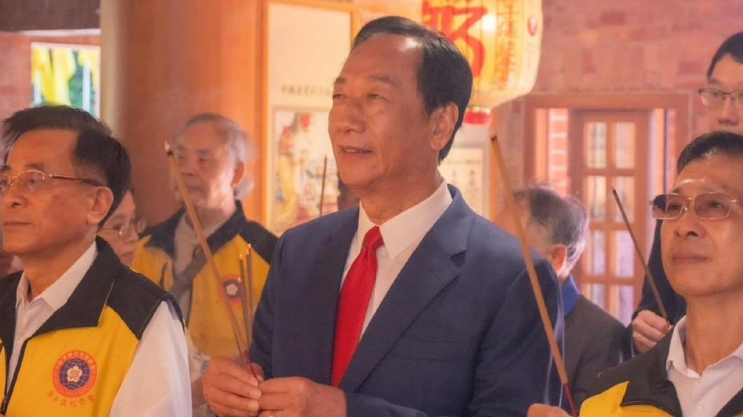 矢板明夫認為中國出手調查富士康,使郭台銘參選總統的機率變低。(圖/翻攝自郭台銘臉書)