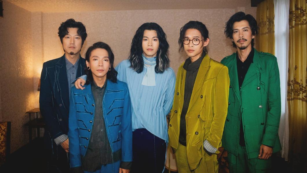 麋先生新歌〈都是浪漫害的〉在數位平台開出亮眼成績。（圖／相信音樂提供）