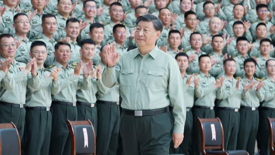 習近平視察78團軍。(圖/翻攝自中國大陸央視)