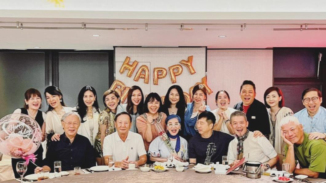 張小燕75歲生日，許多演藝圈大咖現身祝賀。（圖／翻攝自Vicky IG）