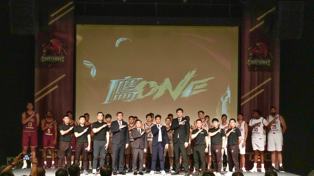 台鋼獵鷹球團表示,若違反規定罰3年總薪資、即刻解約。(圖/球團提供)