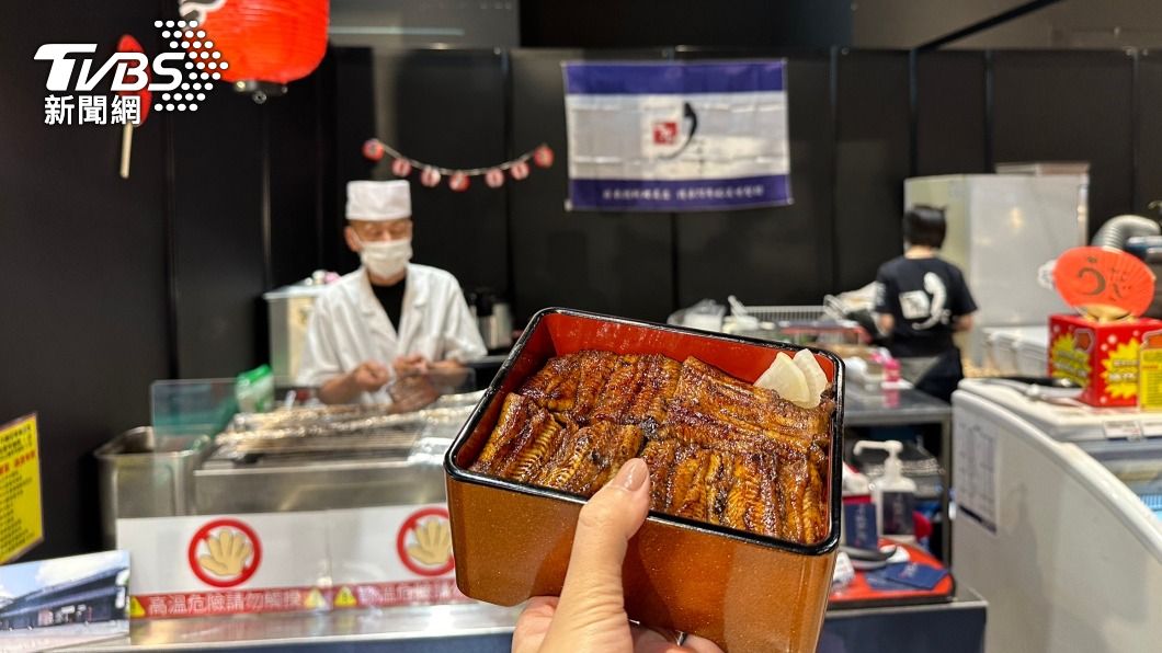 《近鐵餐飲鰻江戶川》的江戶烤鰻魚飯。(圖/許稚佳攝)