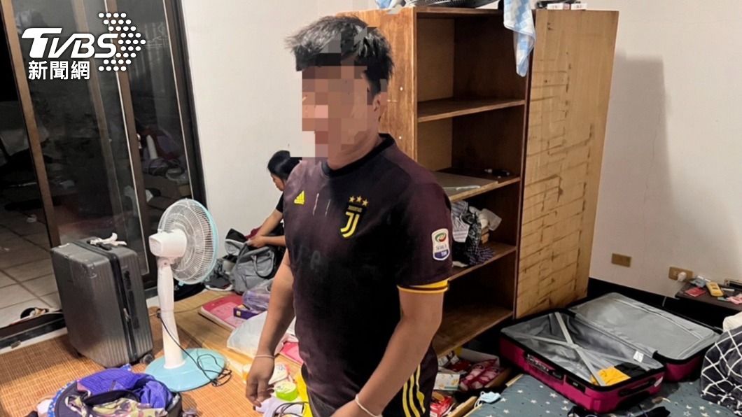 阿萬涉嫌重大依過失致死、肇事逃逸等罪嫌移送偵辦。（圖／TVBS）