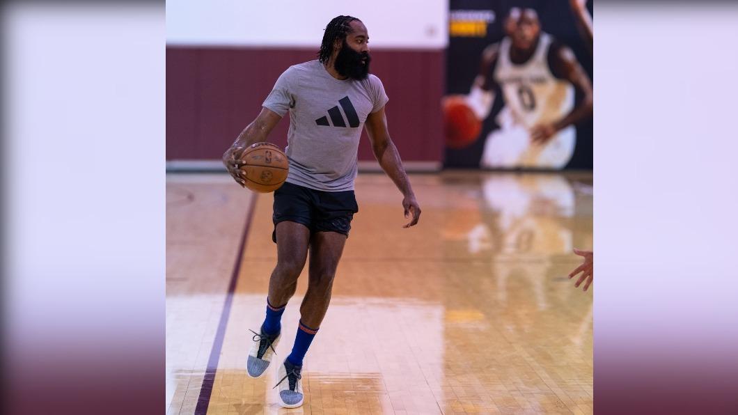 NBA/快艇暫時收手不談判 哈登歸隊練球最快主場開幕戰亮相