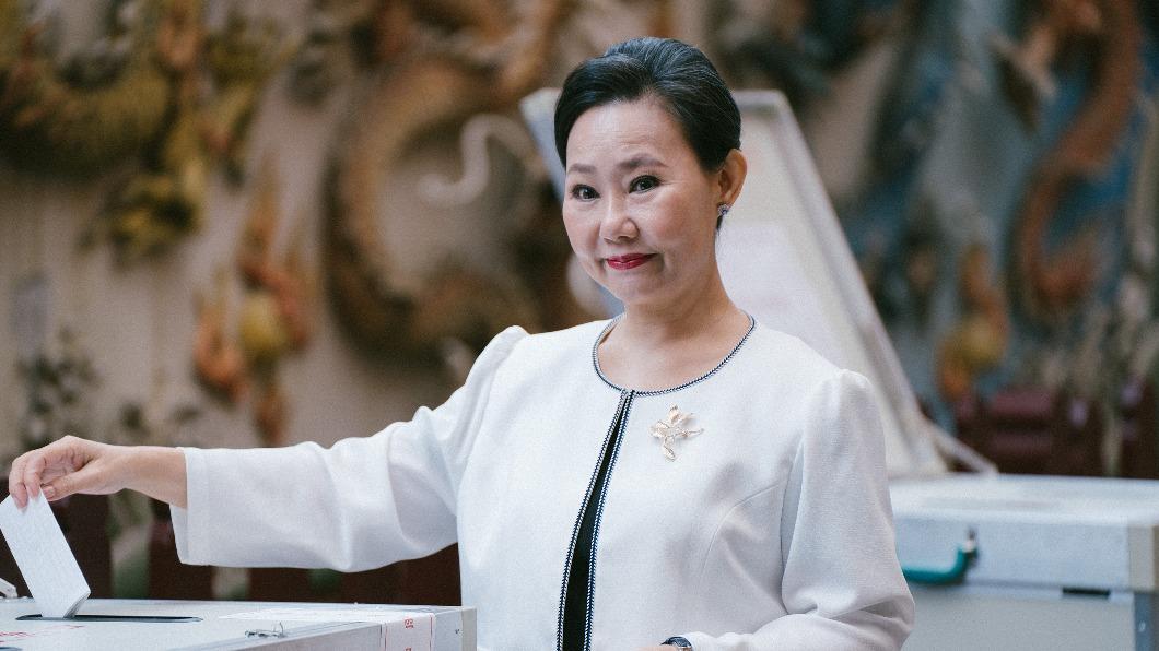 賴佩霞投入大選險喊卡！《人選》明播出　對手呂雪鳳演技獲盛讚