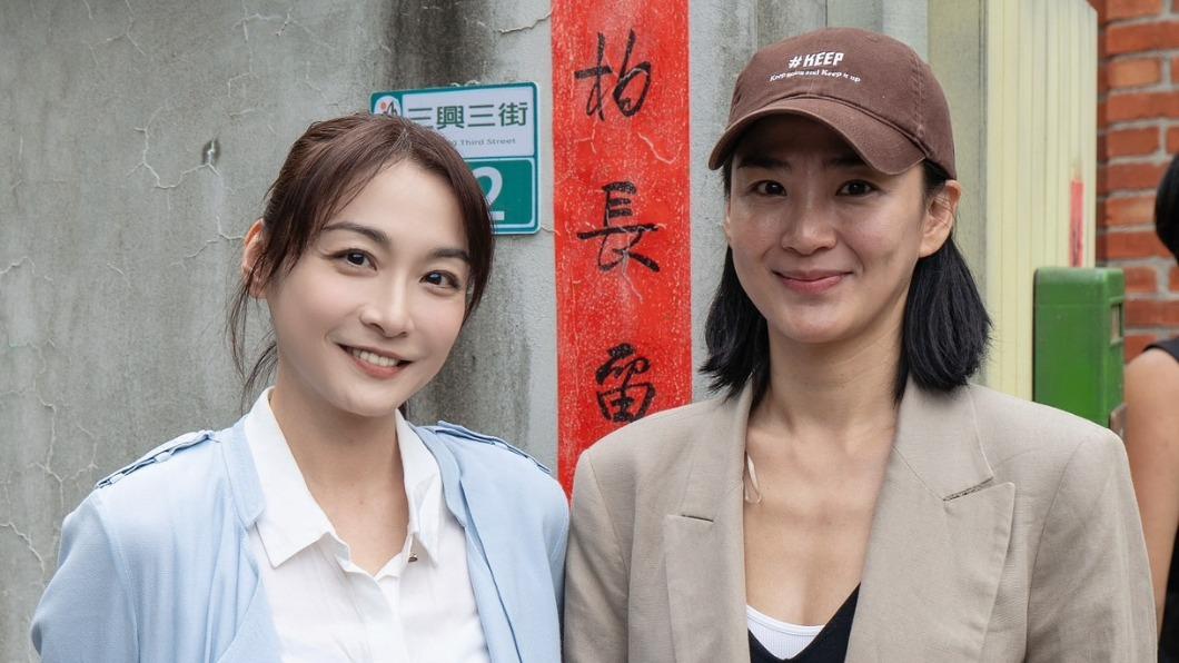 江祖平(左)飾演照顧眷村失智症患者,洪小鈴(右)詮釋早發型失智症患者。(圖/大愛提供)