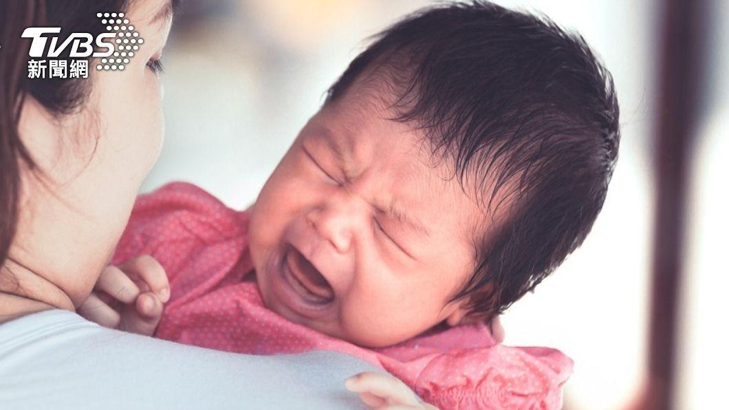 有網友認爲公婆本來就沒有義務要幫忙帶孩子。(示意圖,非當事人/shutterstock達志影像)