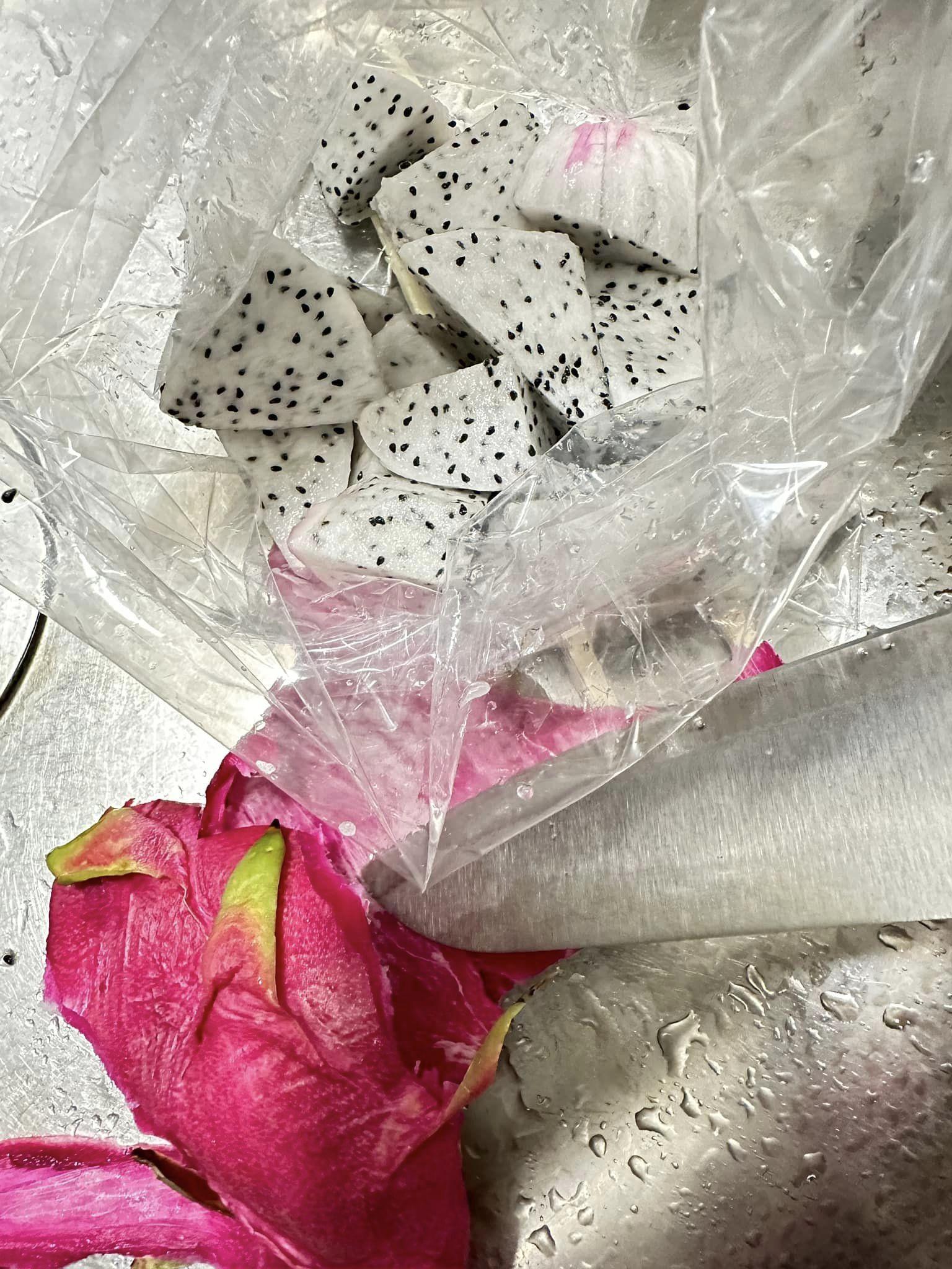 女子買到白肉火龍果傻眼。(圖/翻攝自我愛全聯-好物老實説臉書)