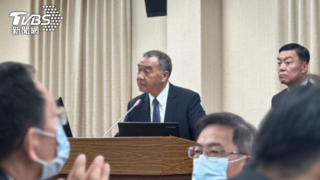 刺針飛彈發射筒遭盜賣 邱國正道歉:我的責任
