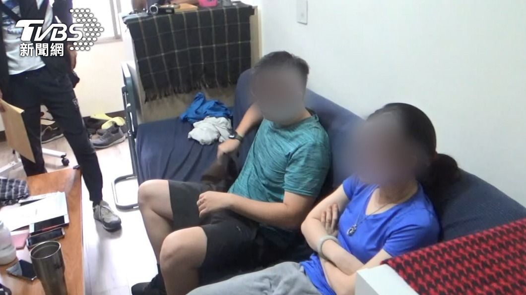 廖女在住家遭逮。(圖/TVBS)