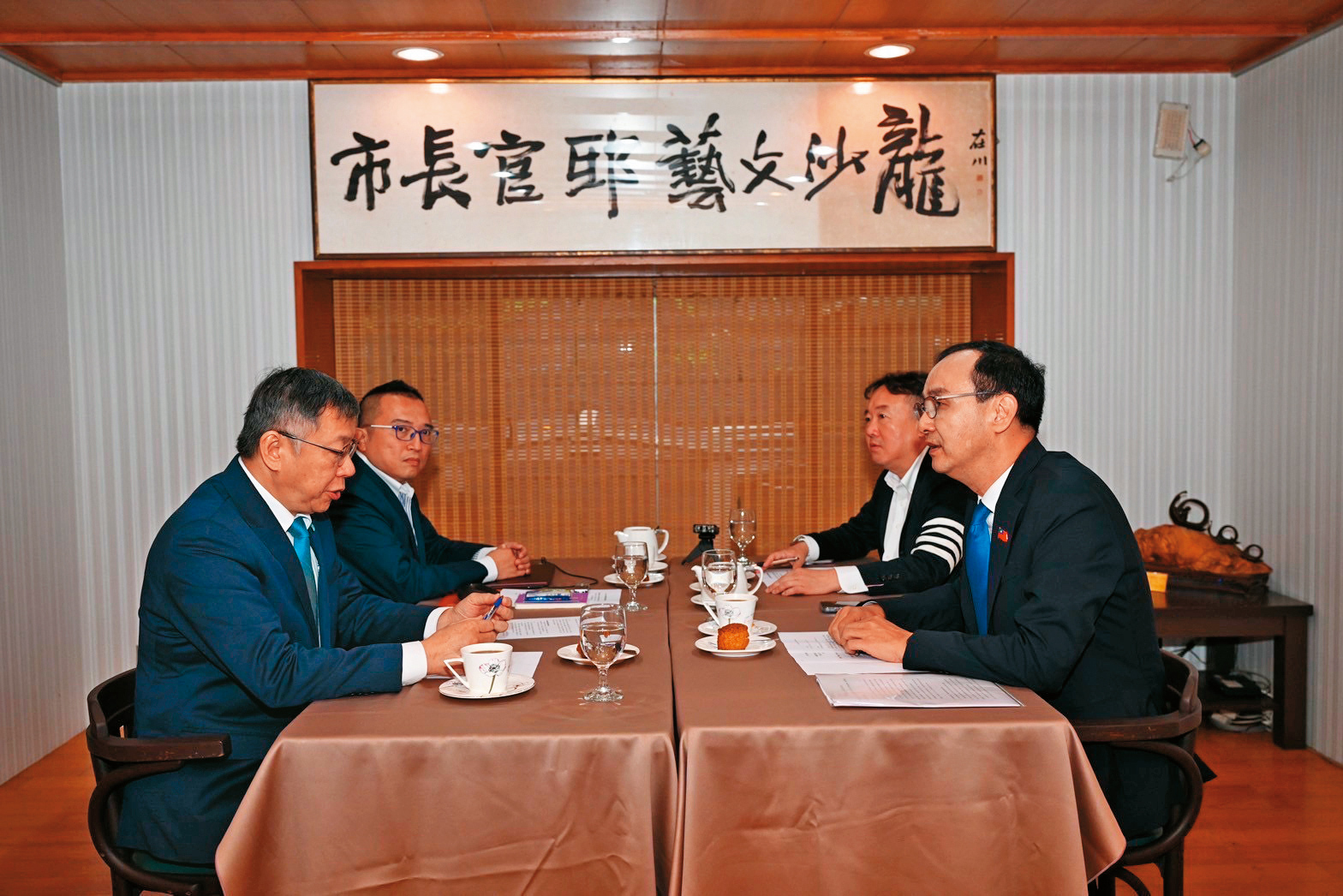 朱柯會三十日登場,雙方在台北市長官邸藝文沙龍召開一小時的密會。(圖/藍白合團隊提供)