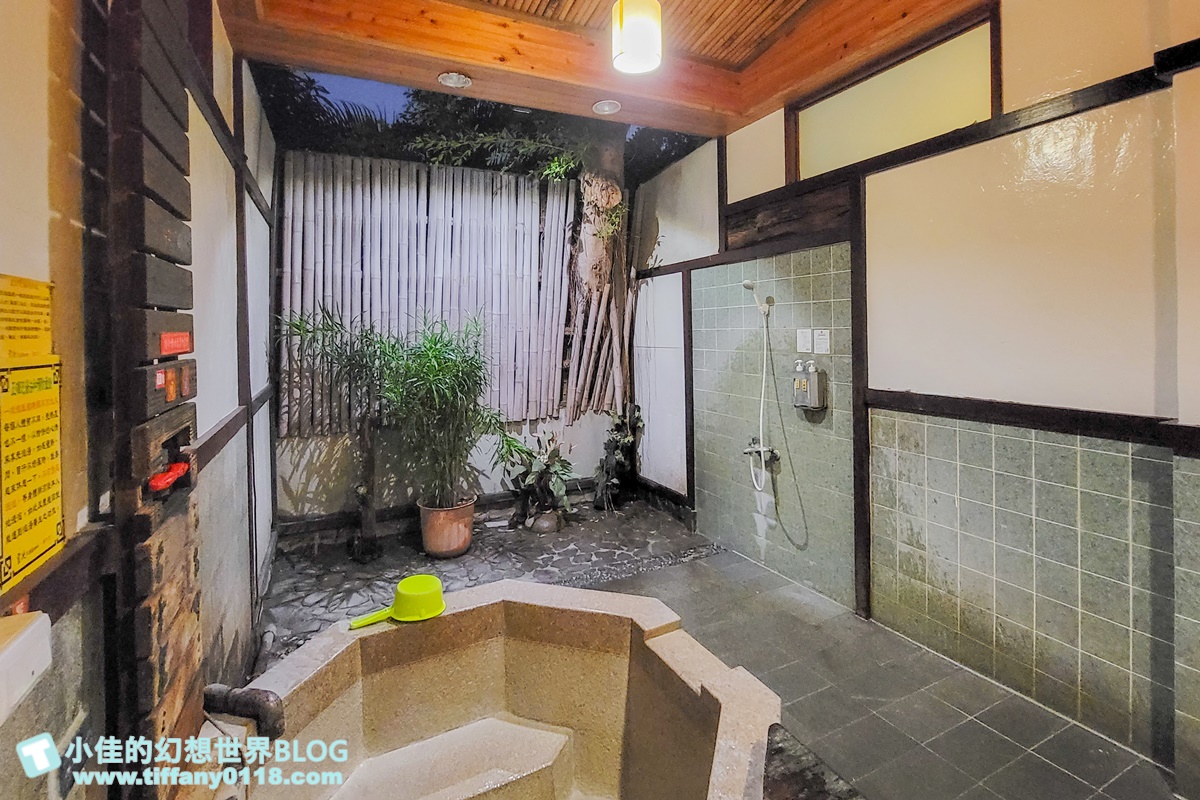 很多人會在下班時間直接過來泡湯兼用餐。(圖/小佳的幻想世界提供)