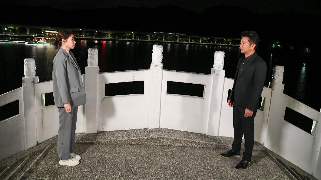 謝承均、曾智希劇中久別重逢。(圖/三立提供)