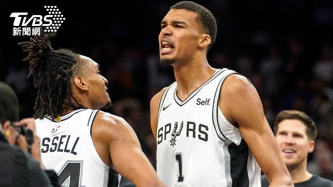 NBA/只領先1.2秒!馬刺「神偷」逆轉太陽 KD飆分再創里程碑