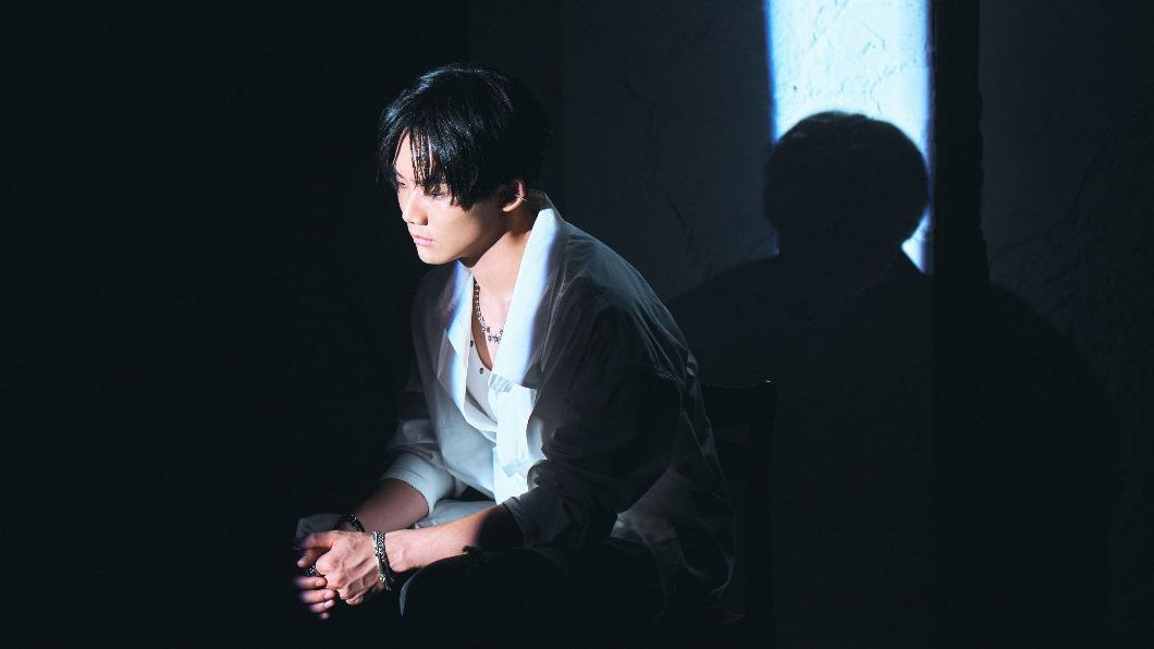 《星光》男星飽受憂鬱症纏身 半夜驚見「這4字」才自救
