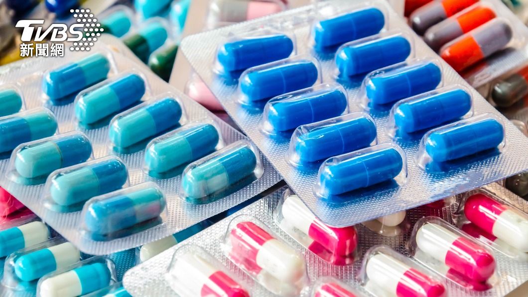 自行服用感冒藥造成罹上罕見疾病。（示意圖／Shutterstock達志影像）