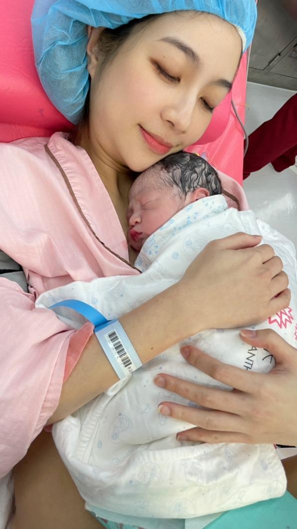黃少谷老婆林采薇順利產下二兒子多多。（圖／民視提供）