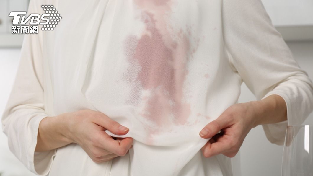 衣服污漬怎麼洗?4種「去污清潔法」 洗衣妙招一次看