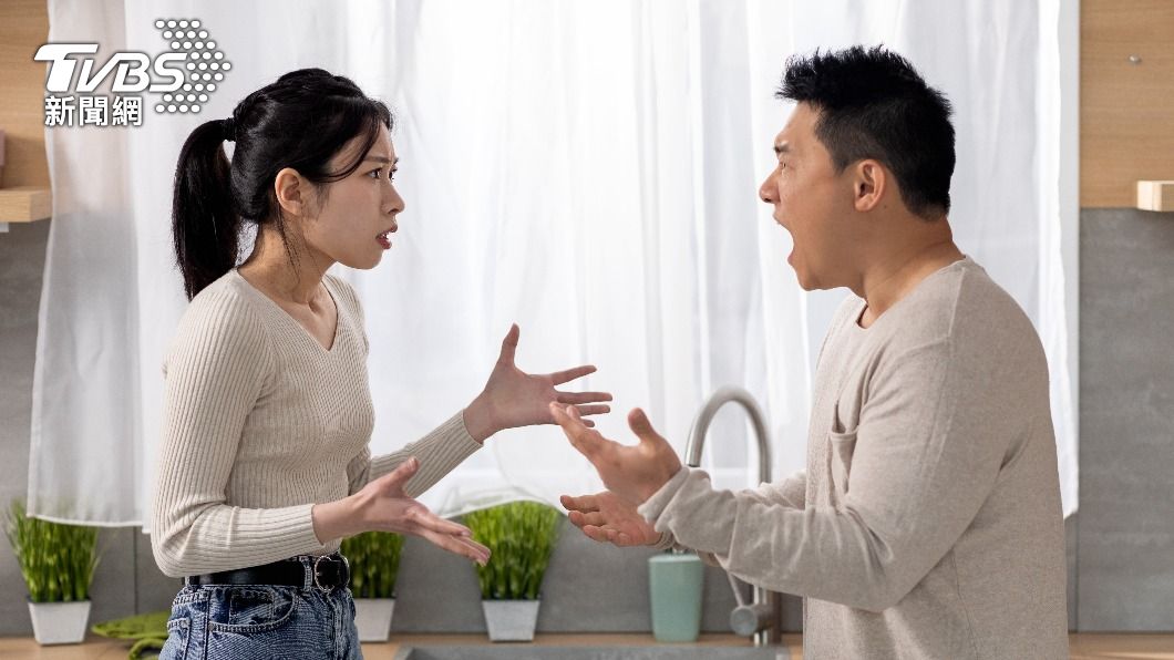 當眾拆穿處女座犯錯,他們會跟對方吵得沒完沒了。(示意圖,非當事人/shutterstock達志影像)