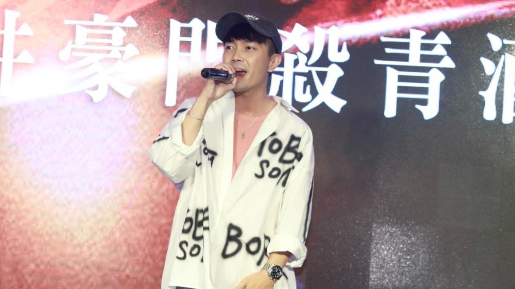 許仁杰經歷離婚頗有感慨。（圖／民視提供）