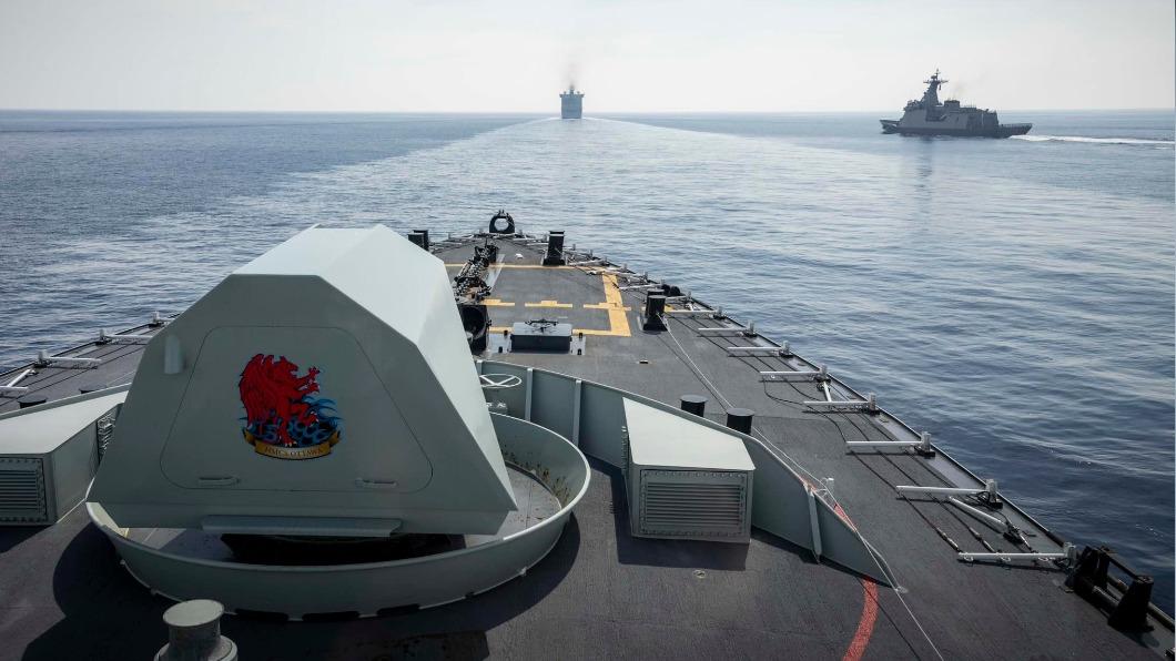 關你啥事?加拿大軍艦行經高雄外海 中國護衛艦竟要求駛離