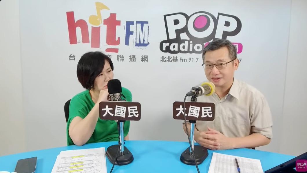 戴立安（圖右）接受專訪。（圖／翻攝自POP Radio聯播網YouTube）