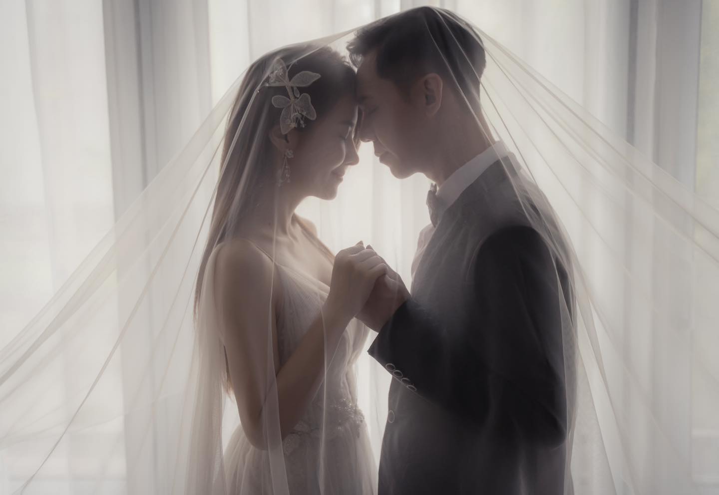 陳子玄無預警曬出婚紗照，分享結婚喜悅。（圖／翻攝自陳子玄臉書）