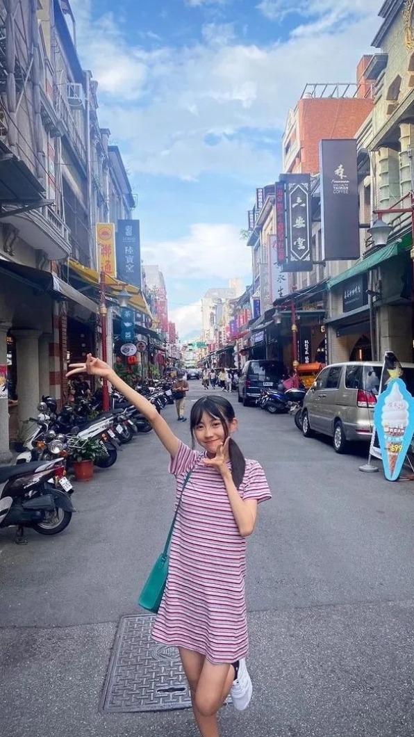 東恩納瑠花是沖繩美少女。(圖/翻攝自ruka.ru_ru IG)