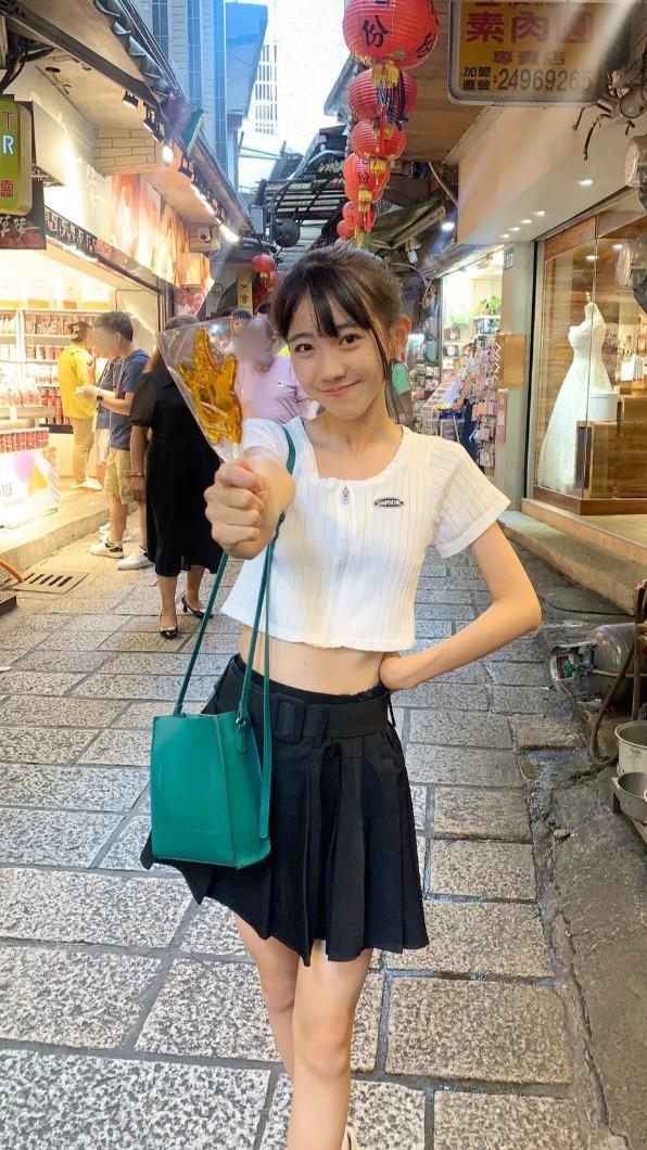 有網友覺得她很會抓特色。(圖/翻攝自ruka.ru_ru IG)