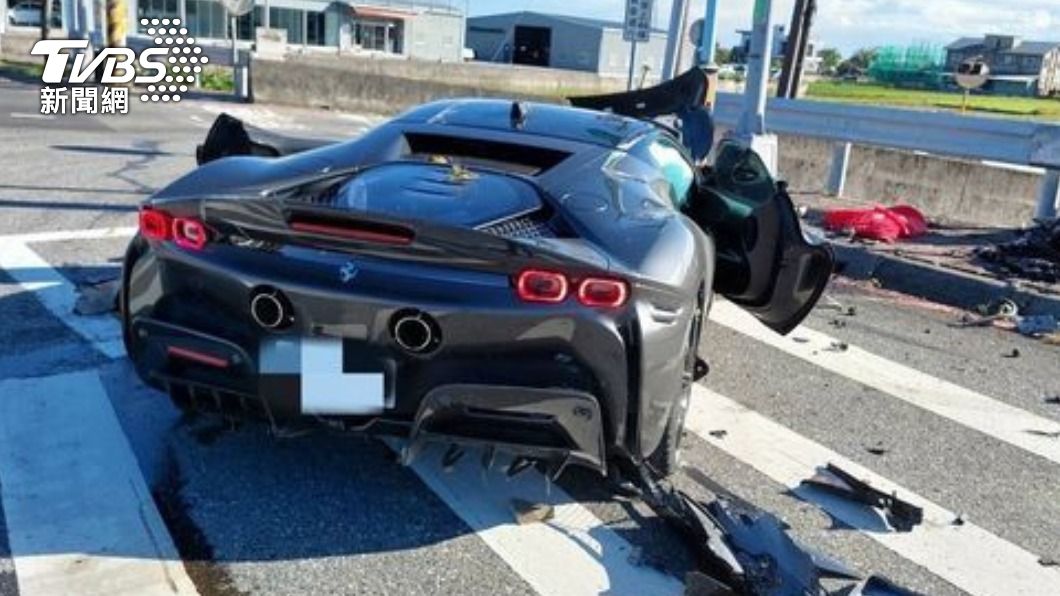 撞毀4千萬法拉利 「房地產大亨」車主身曾捐百萬助弱勢