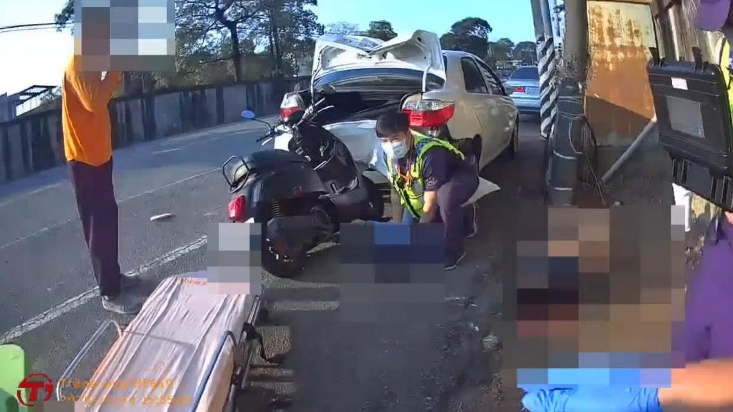 快訊/嘉義21歲母車禍!3歲兒「站腳踏板」 夾擊身亡