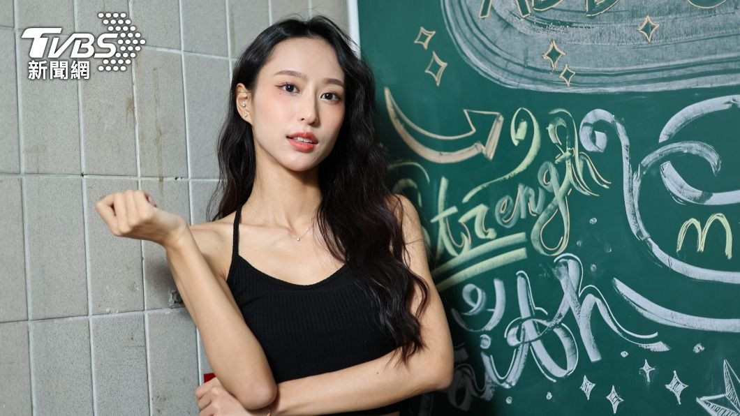 未來少女/名慧體弱被操翻「吐膽汁禁食一週」 身兼美術老師洩超狂身家