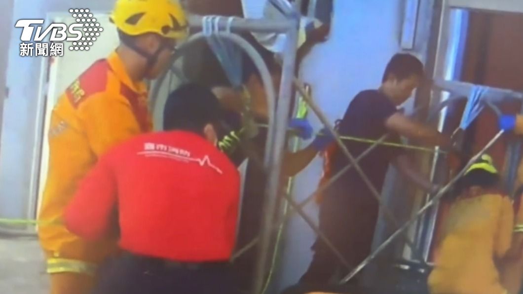 驚悚奪命!嘉義工人裝監視器 電梯「突然啟動」慘遭夾死