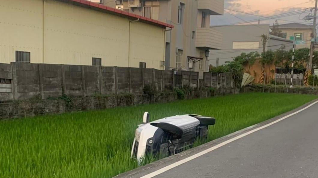 路過的民眾都嚇壞了。(圖/翻攝自大村人臉書)
