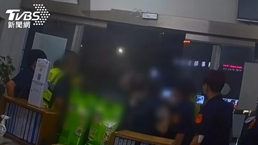 三重派出所被10多名惡煞包圍 警政署長震怒「說重話」了