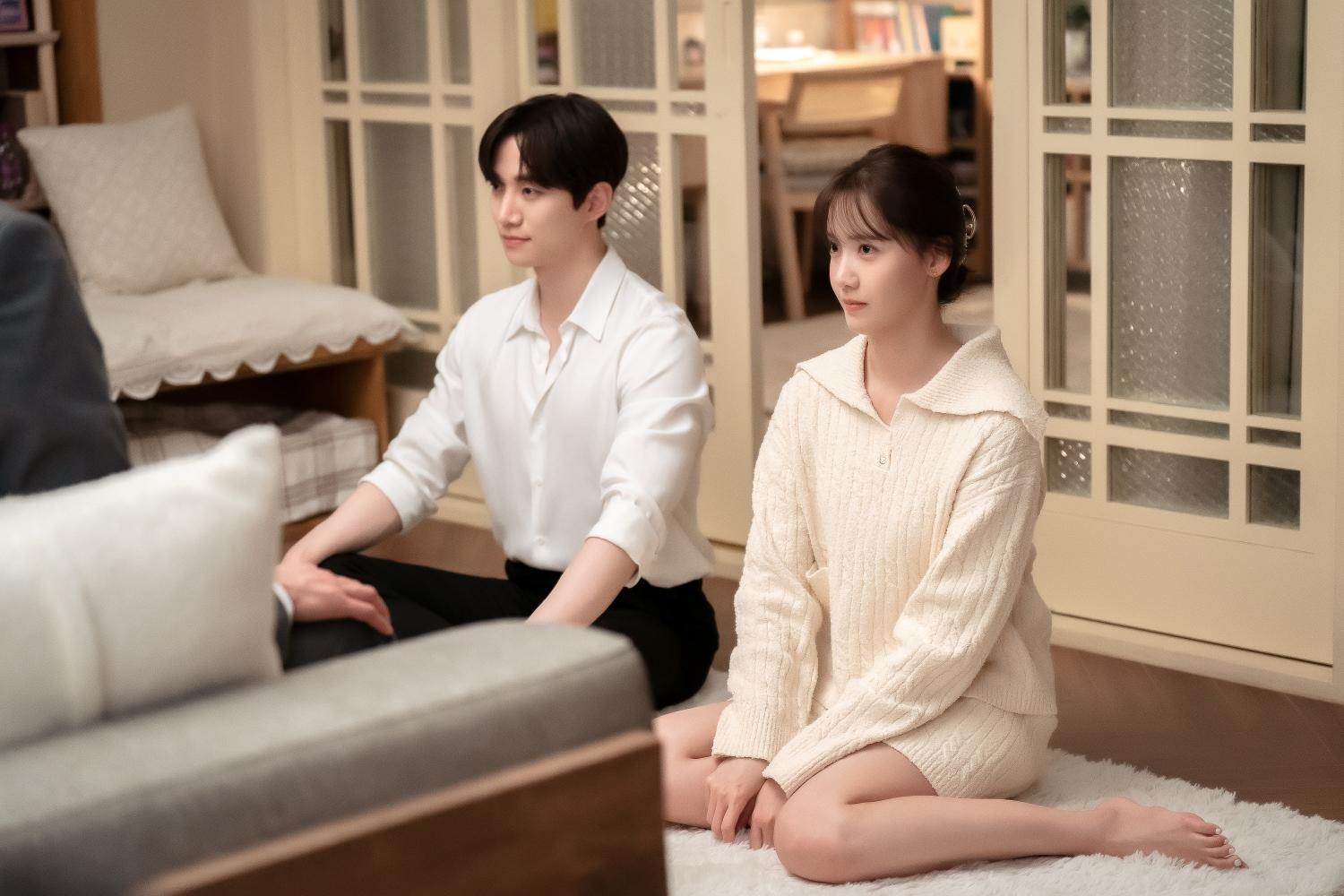 《歡迎來到王之國》被批只剩下李俊昊、林潤娥的外貌。(圖/Netflix提供)