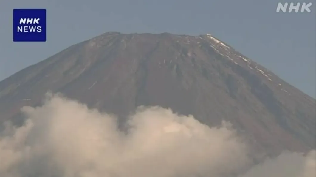 日本百年來最高溫!立冬依舊赤焱焱 富士山頂「融光光」