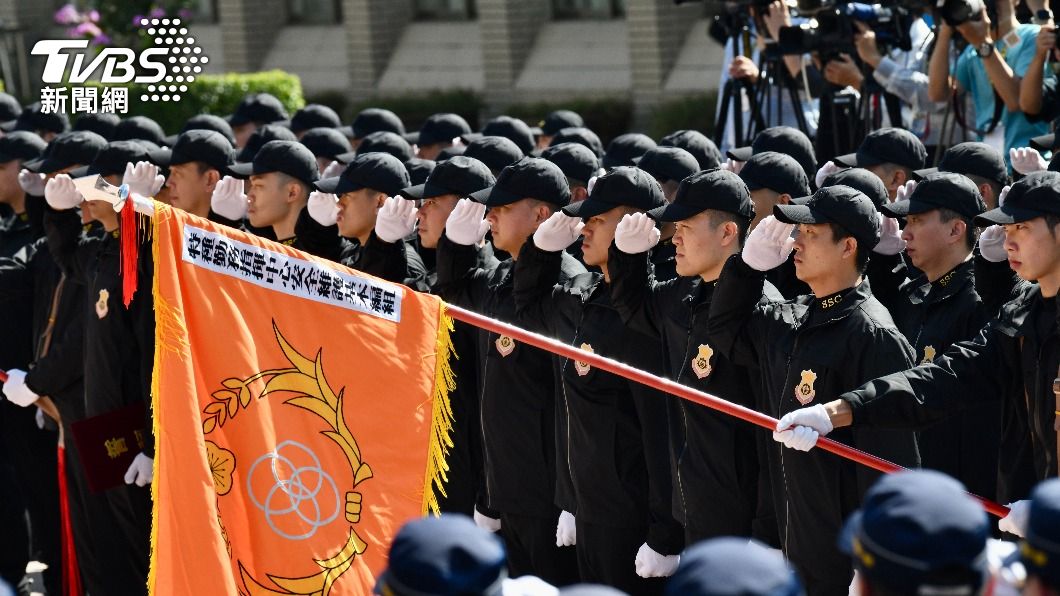 國安局特勤中心總統候選人安全維護編成典禮,維安特勤宣誓「以身做盾」貫徹維安任務。(圖/胡瑞麒攝)