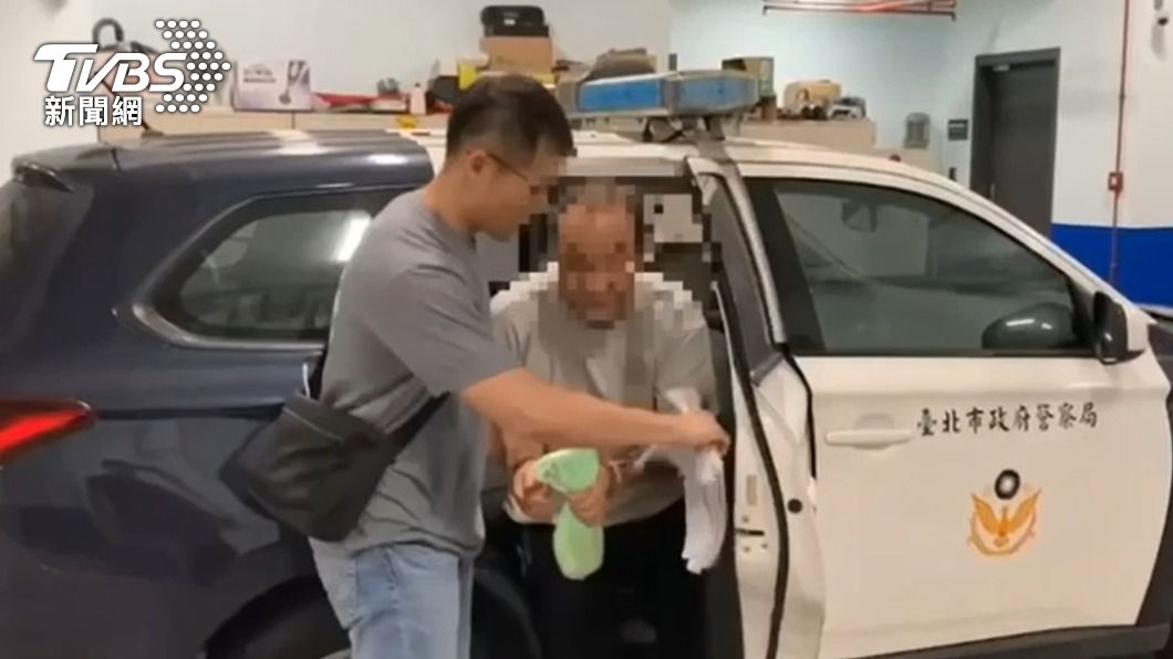 香港籍鄒姓車手複訊後遭聲押獲准。(圖/TVBS)